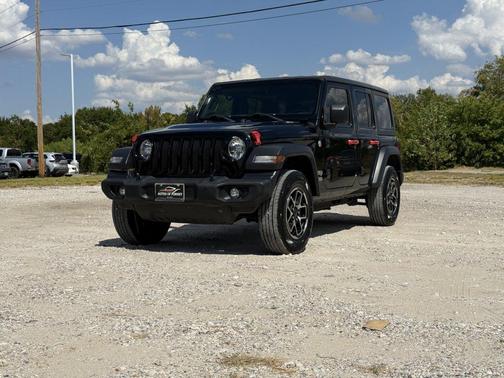 Black Clearcoat 2020 Jeep Wrangler Unlimited Sport
