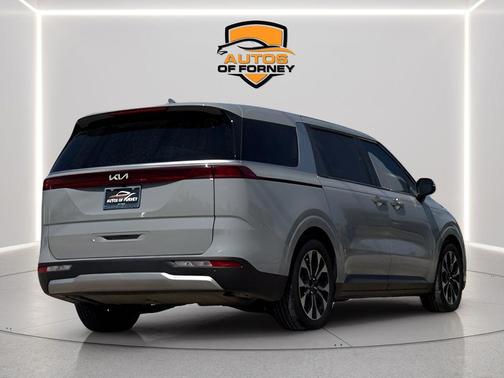 Ceramic Silver 2024 Kia Carnival EX