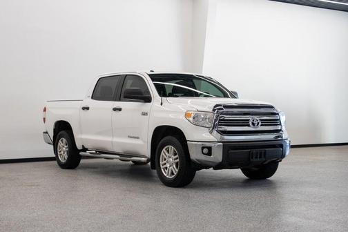2017 Toyota Tundra SR5