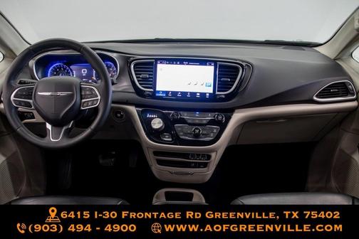 2022 Chrysler Pacifica Touring-L