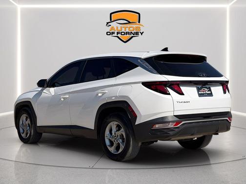White Pearl 2024 Hyundai TUCSON SE
