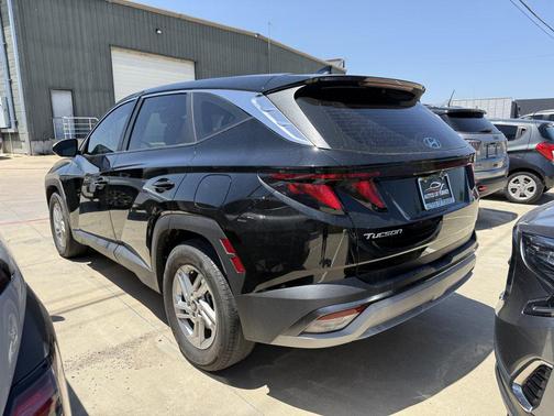 Phantom Black 2025 Hyundai TUCSON SE