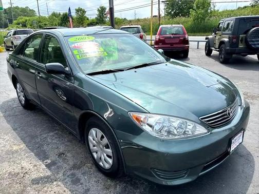 2005 Toyota Camry LE