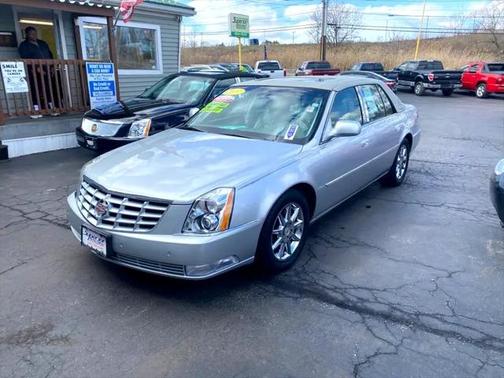 2011 Cadillac DTS Luxury Collection