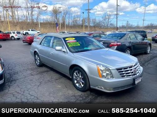 2011 Cadillac DTS Luxury Collection