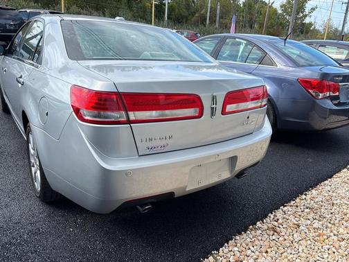 2010 Lincoln MKZ Base