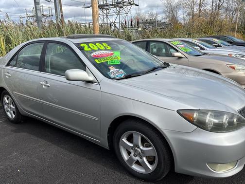 2005 Toyota Camry LE