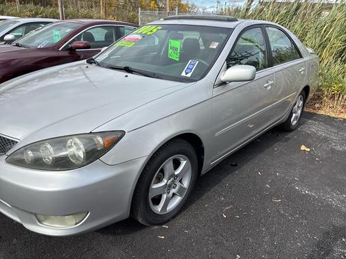 2005 Toyota Camry LE