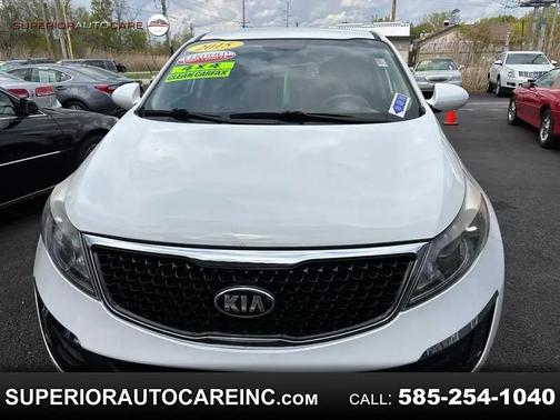 Clear White 2015 Kia Sportage LX