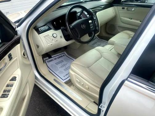 2008 Cadillac DTS Luxury II