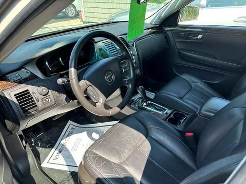 2011 Cadillac DTS Luxury Collection