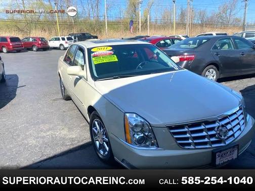 2011 Cadillac DTS Luxury Collection