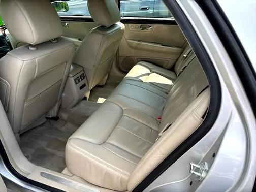 2010 Cadillac DTS Premium Collection
