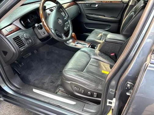 2011 Cadillac DTS Premium Collection