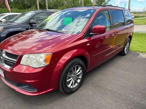 Brilliant Black Crystal Pearlcoat 2014 Dodge Grand Caravan AVP/SE
