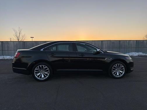 2016 Ford Taurus Limited