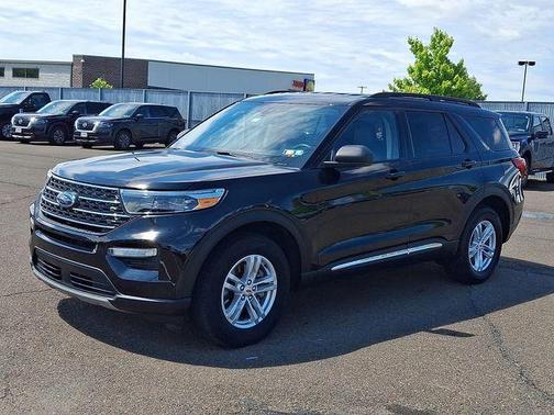 Black Metallic 2023 Ford Explorer XLT