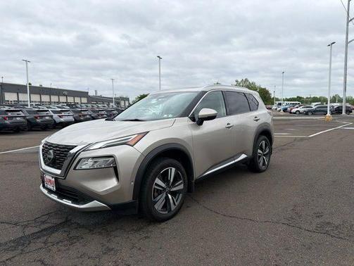 Champagne Silver 2023 Nissan Rogue Platinum