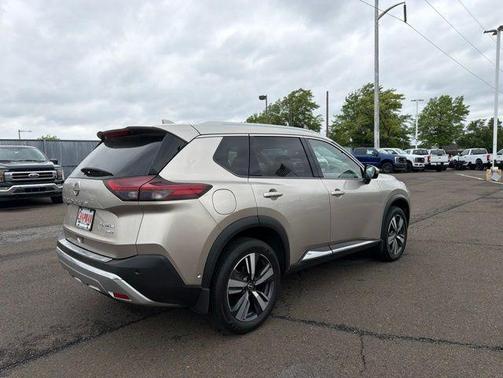 Champagne Silver 2023 Nissan Rogue Platinum