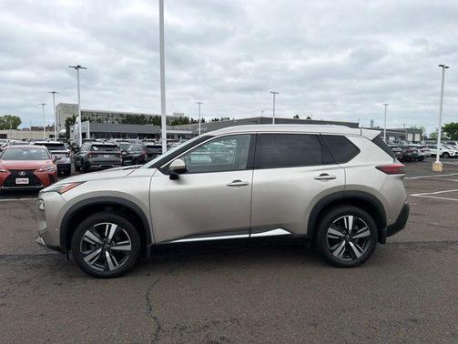 Champagne Silver 2023 Nissan Rogue Platinum