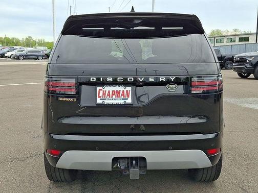 Santorini Black 2023 Land Rover Discovery P360 Metropolitan Edition