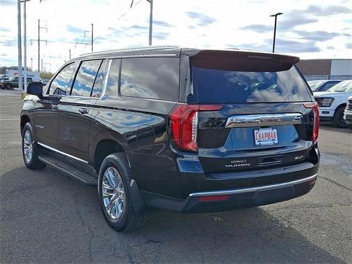 2024 GMC Yukon XL SLT