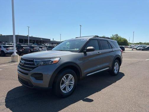 Gray Metallic 2023 Ford Explorer XLT