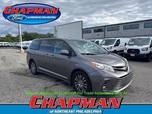 2018 Toyota Sienna XLE