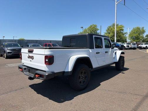 Bright White Clearcoat 2021 Jeep Gladiator Mojave