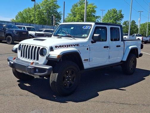 Bright White Clearcoat 2021 Jeep Gladiator Mojave