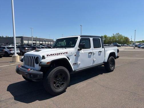Bright White Clearcoat 2021 Jeep Gladiator Mojave