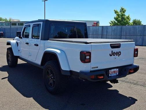 Bright White Clearcoat 2021 Jeep Gladiator Mojave