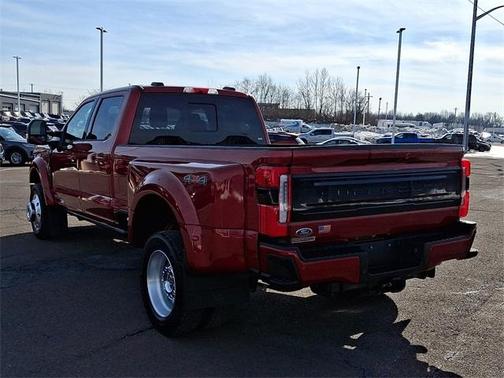 2025 Ford F-450 Platinum