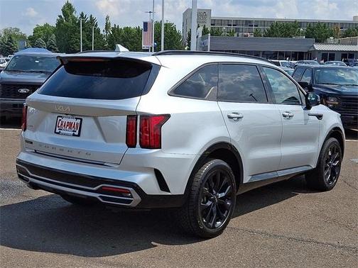 2022 Kia Sorento SX