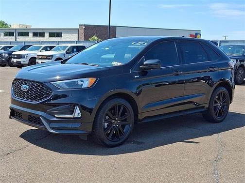 2022 Ford Edge ST Line