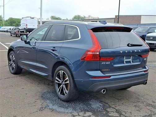 2019 Volvo XC60 T5 Momentum