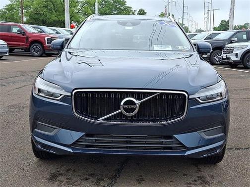 2019 Volvo XC60 T5 Momentum