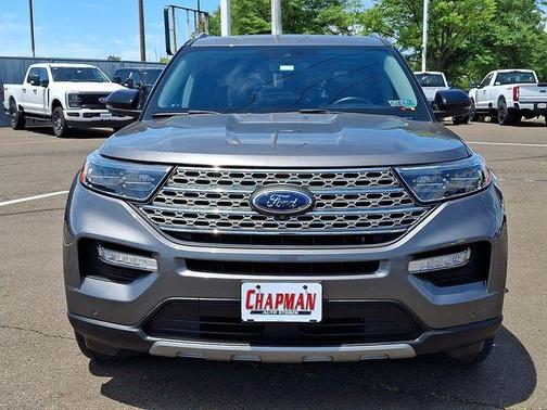 Gray Metallic 2021 Ford Explorer Limited