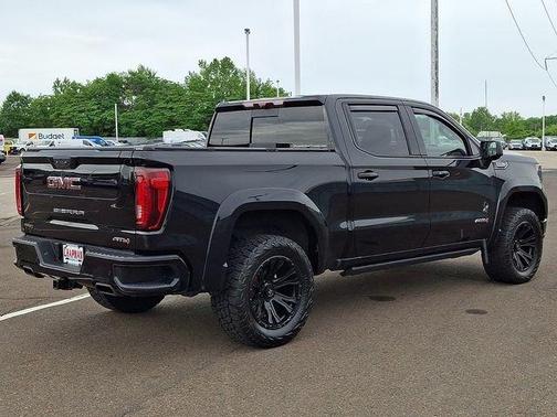 Onyx Black 2022 GMC Sierra 1500 AT4