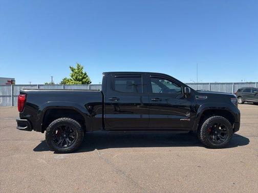 Onyx Black 2022 GMC Sierra 1500 AT4