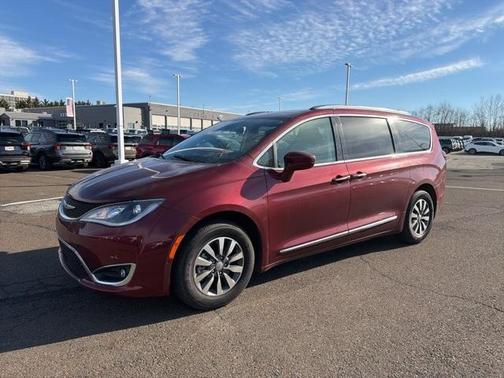 2020 Chrysler Pacifica Touring-L Plus