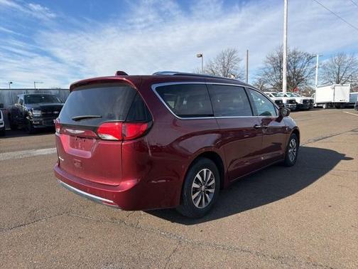 2020 Chrysler Pacifica Touring-L Plus