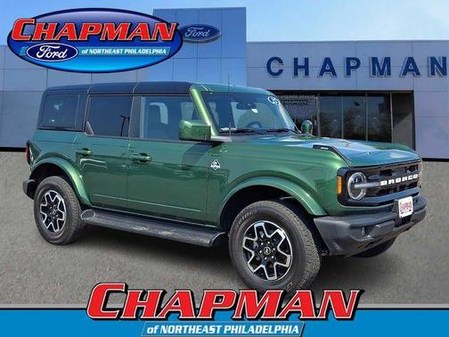 Green Metallic 2025 Ford Bronco Outer Banks