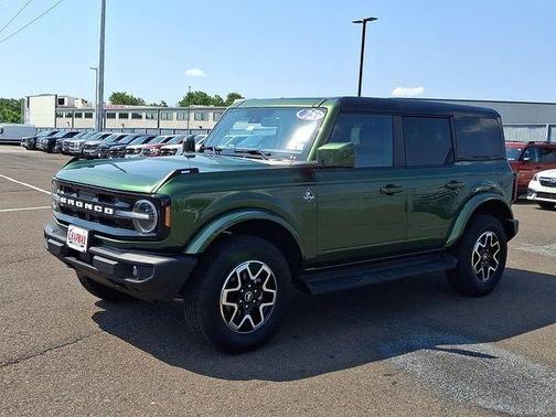 Green Metallic 2025 Ford Bronco Outer Banks