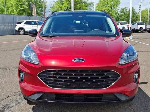 Rapid Red Metallic Tinted Clearcoat 2022 Ford Escape SEL