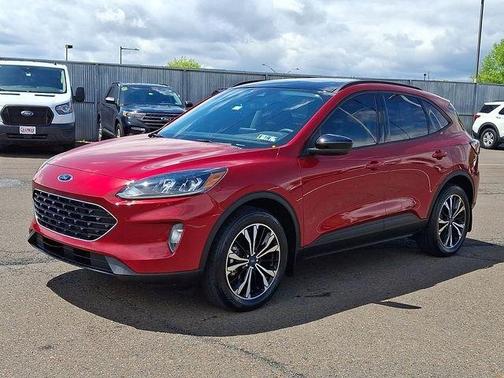 Rapid Red Metallic Tinted Clearcoat 2022 Ford Escape SEL