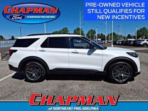 Star White 2026 Ford Explorer ST-Line