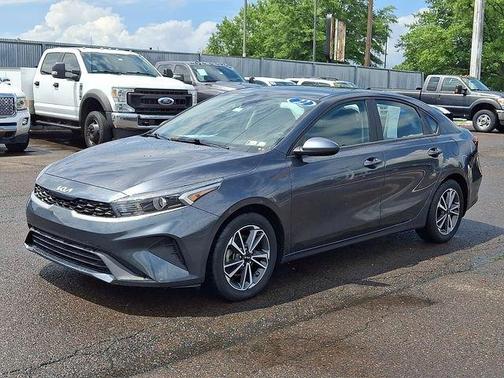Gravity Gray 2022 Kia Forte LXS