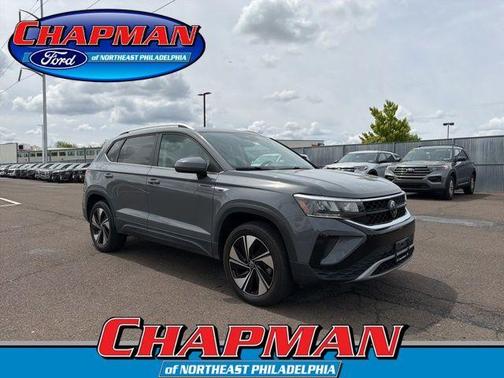 Pure Gray 2023 Volkswagen Taos 1.5T SE