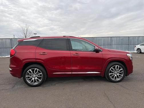 2023 GMC Terrain Denali